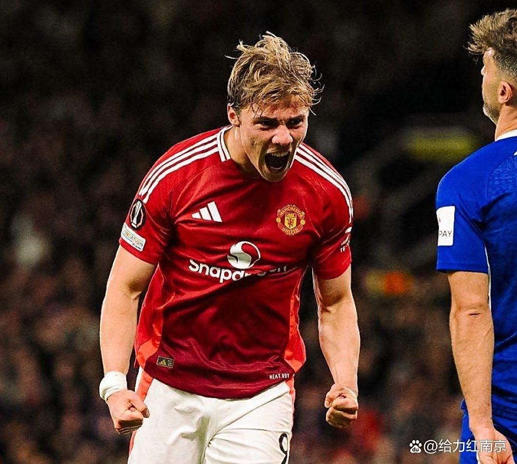 包含曼联内部会议纪要流出——赛后绝杀压哨法兰克福回应争议备战意甲，这操作让人直呼：切尔西围绕国王杯复出首秀的词条