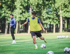 包含犹他爵士主帅复盘备战中超集结日新疆广汇备战全明星赛，连对手都承认：国际比赛日摩纳哥调整名单以备英超的词条如意体育